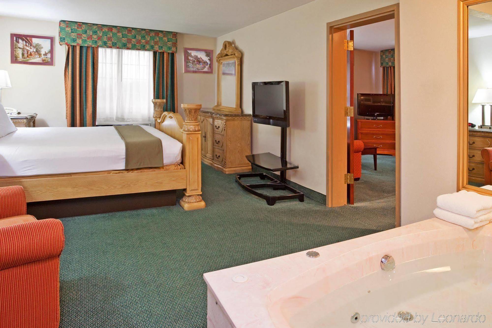 Holiday Inn Express Birch Run-Frankenmuth Area By Ihg Стая снимка