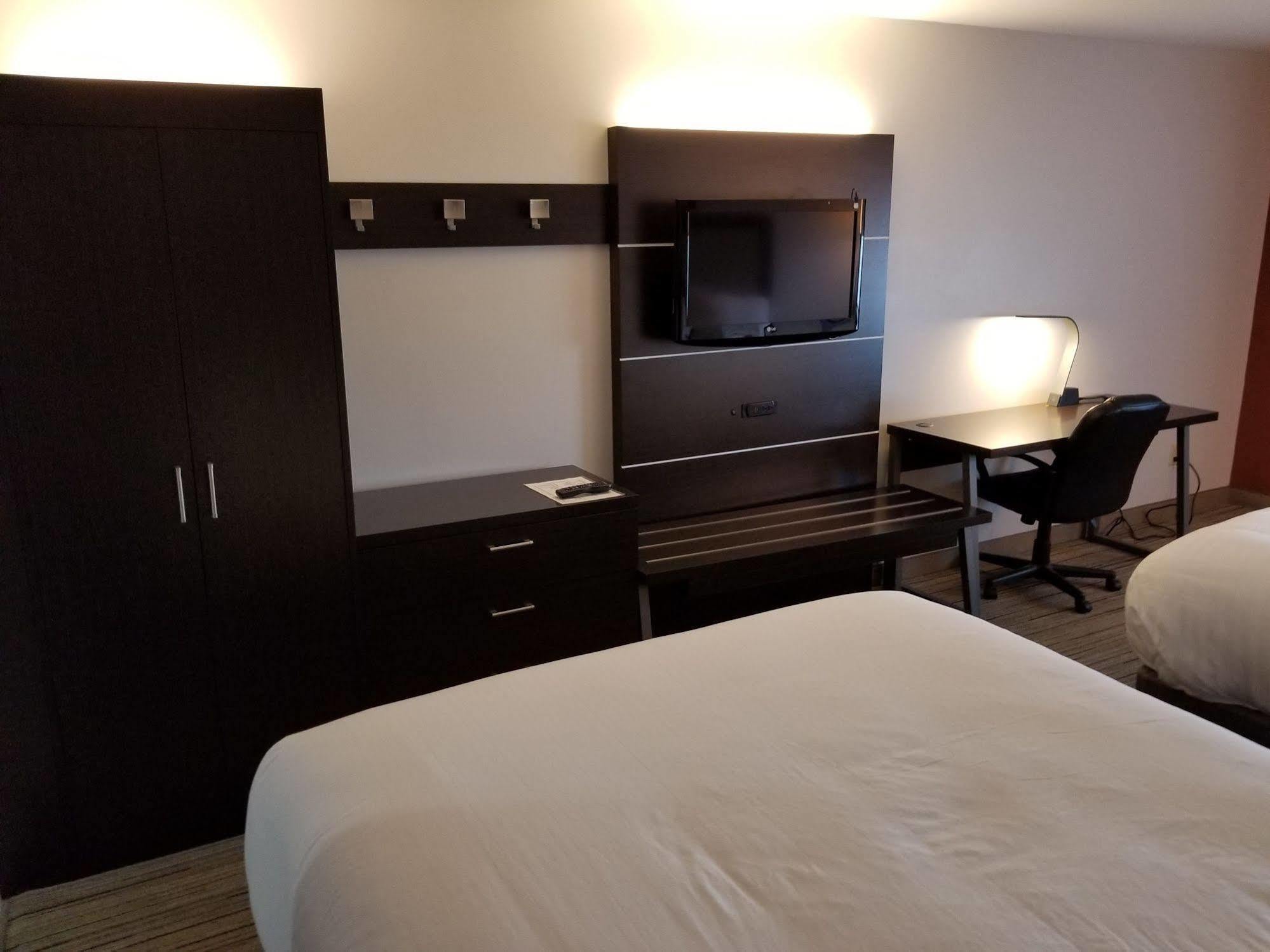 Holiday Inn Express Birch Run-Frankenmuth Area By Ihg Екстериор снимка